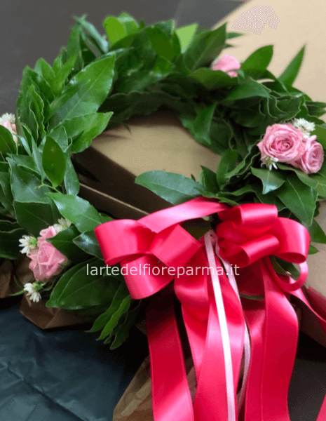 Coroncina laurea con fiori